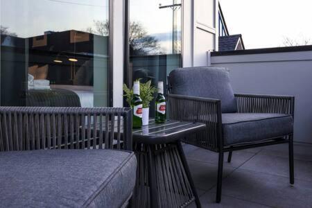 The Ireland - Rooftop Views, 9 Min To Broadway Villa Nashville Exterior photo